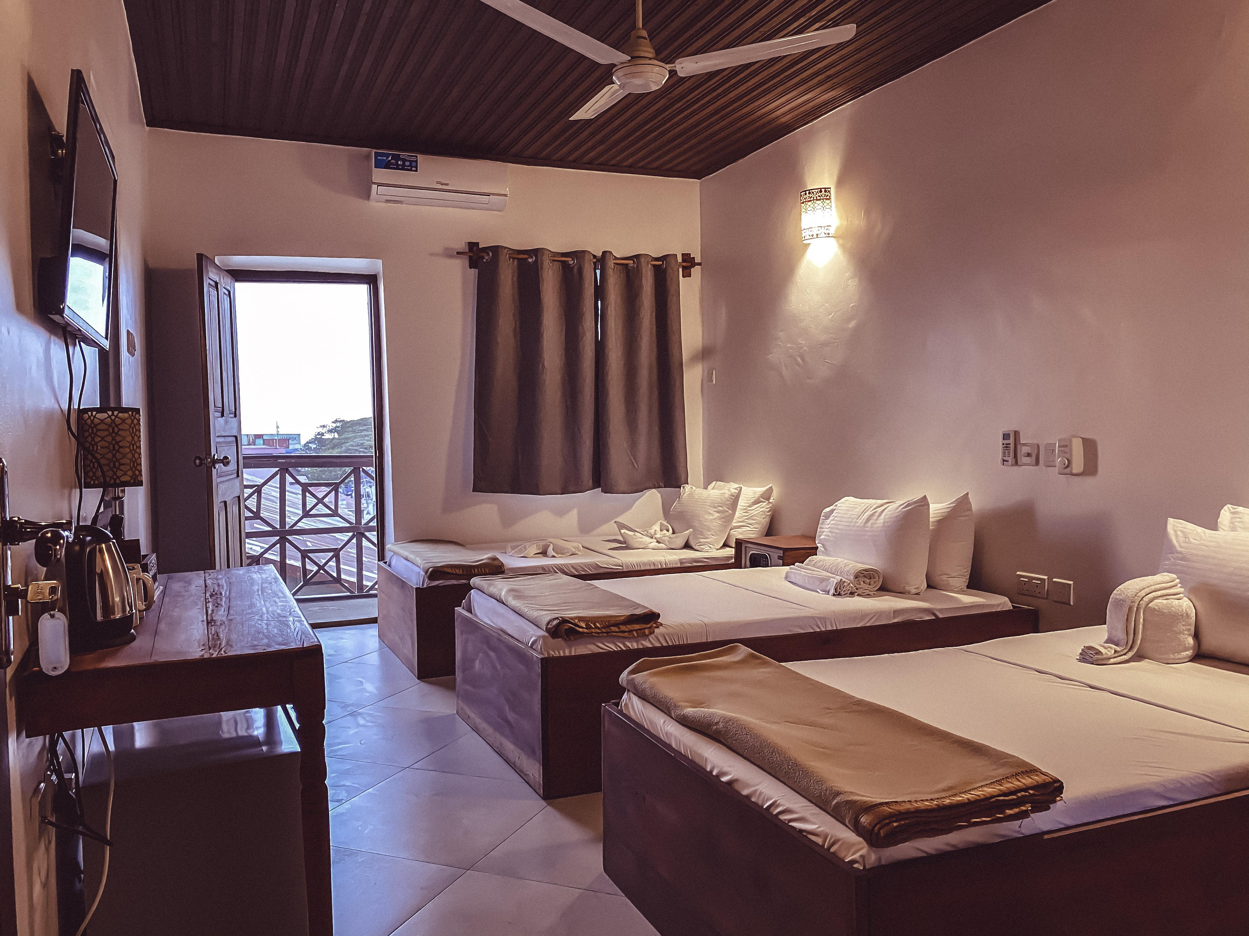 Smiles Stone Town Hotel Zanzibar Bagian luar foto