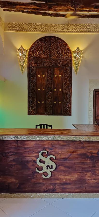 Smiles Stone Town Hotel Zanzibar Bagian luar foto